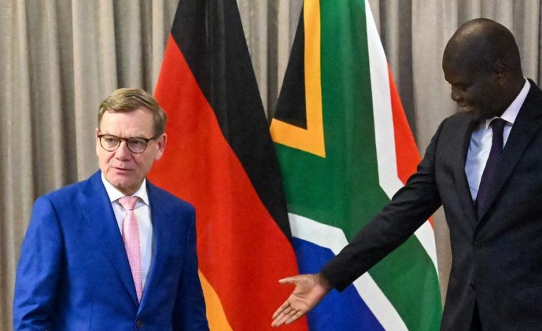 Außenminister Wadephul setzt sich für Südafrika ein