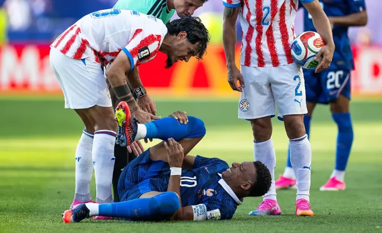 Frankreich besiegt Paraguay im Achtelfinale