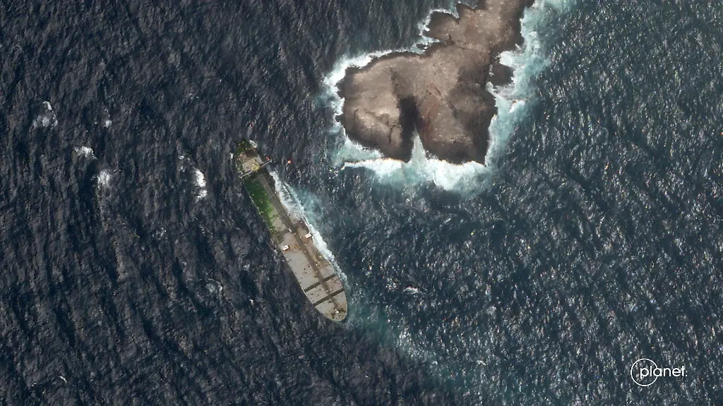 Umweltkatastrophe durch russischen Tanker vor Oman droht