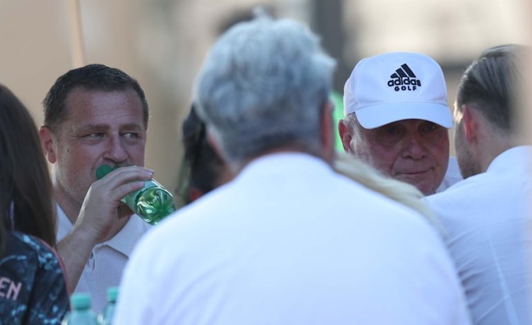 Hoeneß bittet Eberl um Entschuldigung