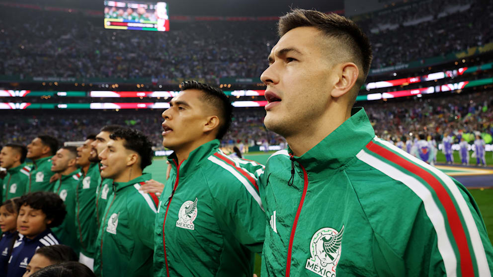 Gänsehaut-Hymne im Aztekenstadion