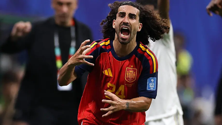 Spanien besiegt Österreich und erreicht das Achtelfinale