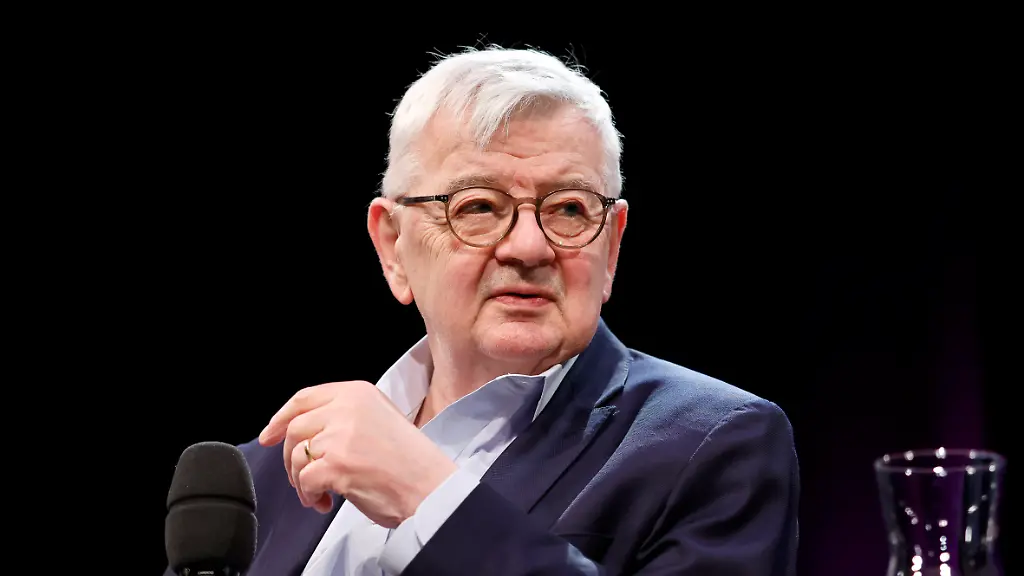 Joschka Fischer zweifelt am Fortbestand der Nato