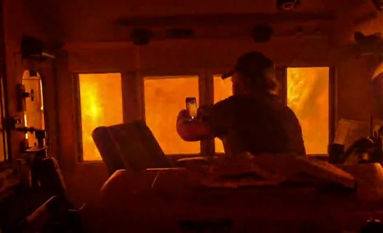 Waldbrände in Nordontario: Güterzug von Feuer eingeschlossen