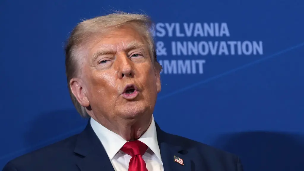 Untersuchung zu Trumps Aktiengeschäften: Vorwürfe der Selbstbereicherung