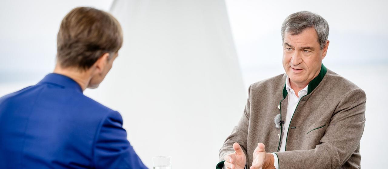 Merz verteidigt Kabinettsumbildung trotz Kritik