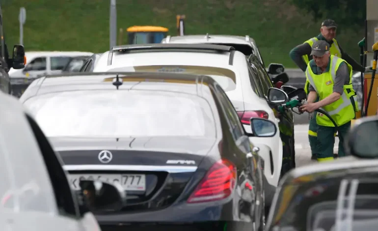 Russland lockert Benzinverkaufsbeschränkungen