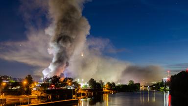 Großbrand im Stuttgarter Industriegebiet