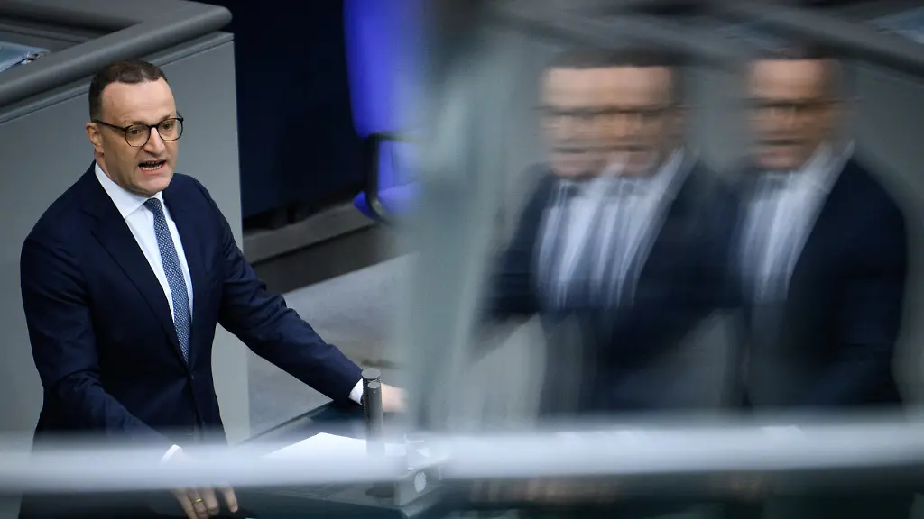 Jens Spahns Umgang mit der Leihmutterschaft unter Kritik