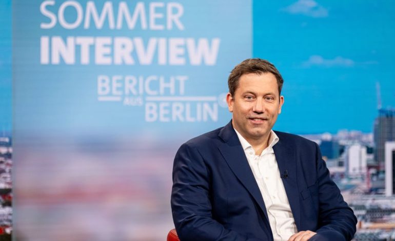 Lars Klingbeil über Reformen und Arbeitsunfähigkeitsbescheinigungen