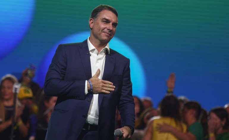Flávio Bolsonaro als Präsidentschaftskandidat in Brasilien nominiert