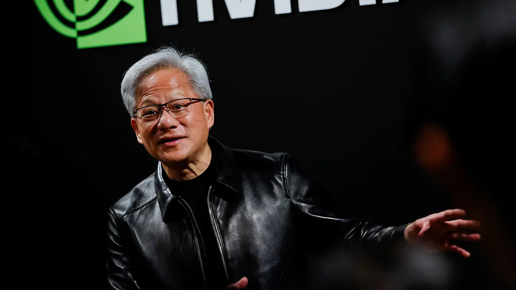 Lederjacke von Nvidia-Chef erzielt ungewöhnlich hohen Preis bei Auktion
