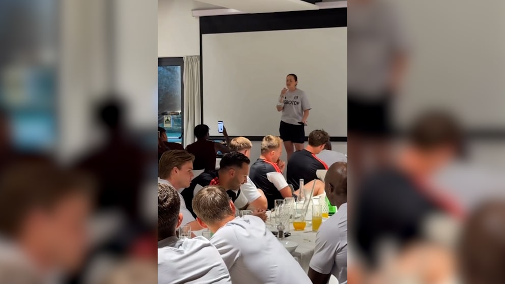 Überraschende Gesangseinlage einer Ernährungswissenschaftlerin begeistert Fulham-Stars