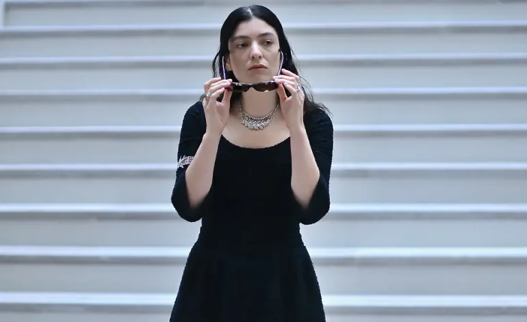 Lorde kritisiert Spotify für neue KI-Funktion