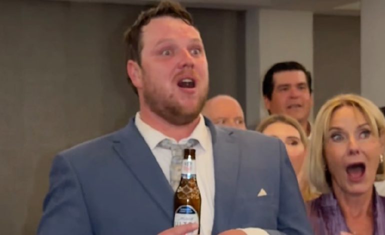 Kindheitsgeheimnis auf einer Hochzeit enthüllt