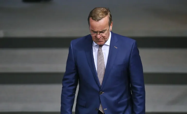 Rechtsstreit um F126-Fregatten: Kritik an Pistorius‘ Entscheidung