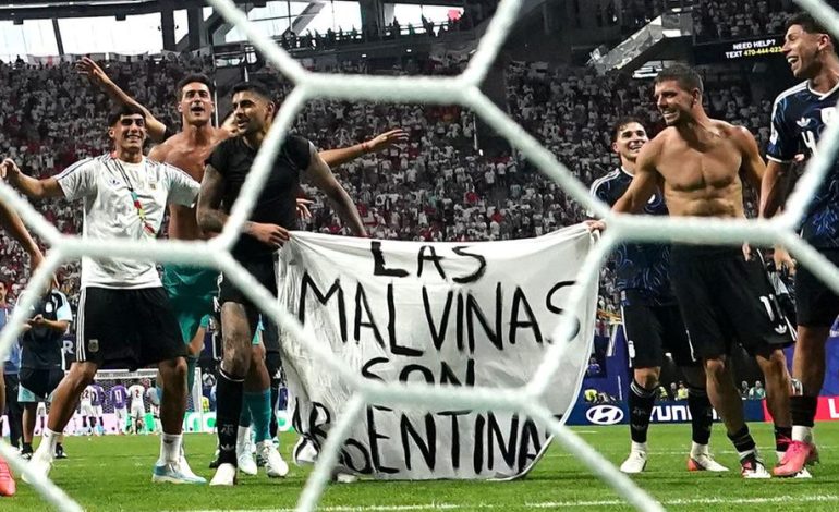 Politisches Zeichen beim WM-Halbfinale: Argentinische Spieler fordern Falkland-Inseln zurück