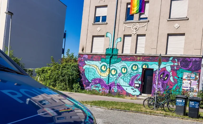 Verdacht auf rechtsextremen Brandanschlag in Cottbus