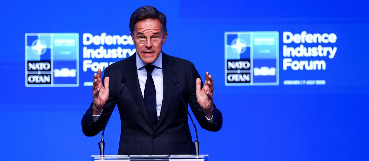 NATO-Gipfel: Forderungen nach verstärkter Verteidigungsindustrie