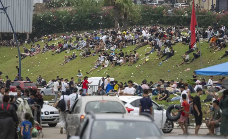 Spanien spricht von einem Angriff durch massive Migrantenbewegung in Ceuta