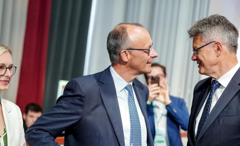 Analyse zu Friedrich Merz‘ Kabinettsumbau und die sich daraus ergebende Hängepartie