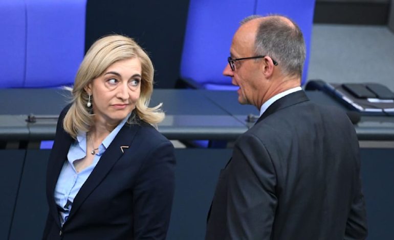 Nina Warken führt das Kanzleramt
