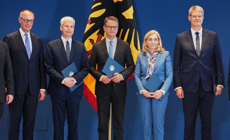 Umbau im Bundeskabinett: Neue CDU-Minister ernannt