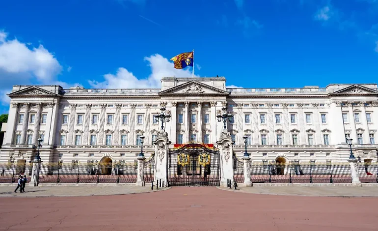 Prinz Harry besucht London ohne Übernachtung im Buckingham-Palast