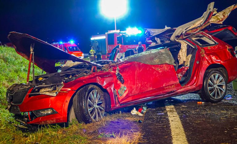 Zwei Schwerverletzte in Baden-Württemberg: Schwere Unfälle wegen Aquaplaning