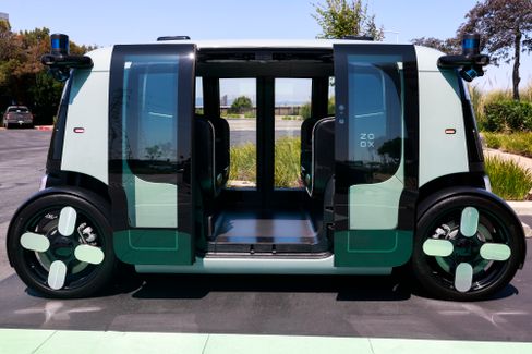 Zoox erhält Genehmigung für kommerziellen Betrieb von Robotaxis