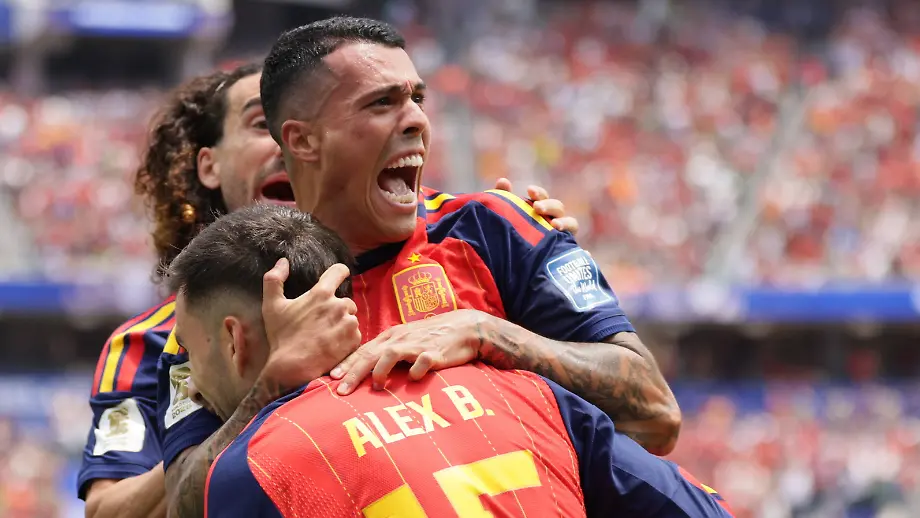 Spanien besiegt Österreich im Sechzehntelfinale der WM
