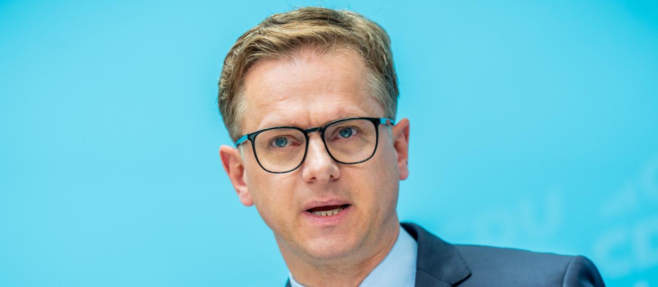 Linnemann übernimmt Gesundheitsministerium: Herausforderungen und Chancen
