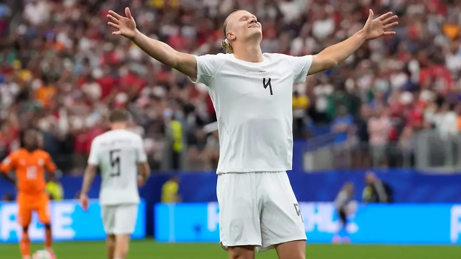 Norwegen erreicht Achtelfinale durch späten Treffer von Haaland