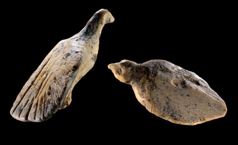 Vogelfiguren aus dem Hohle Fels