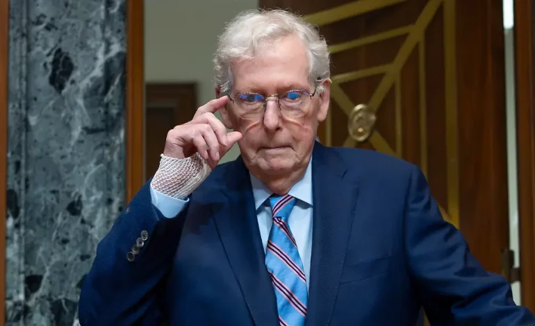 Gesundheitliche Lage von Senator McConnell sorgt für Druck seitens des Gouverneurs