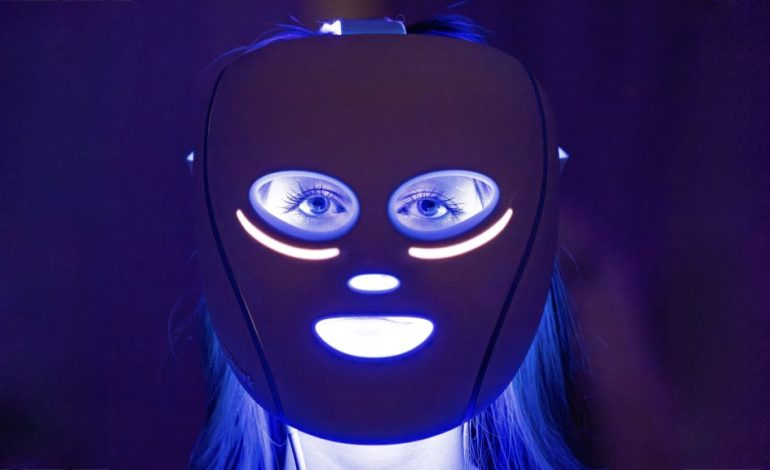 Die Wirksamkeit der Shark CryoGlow LED-Maske