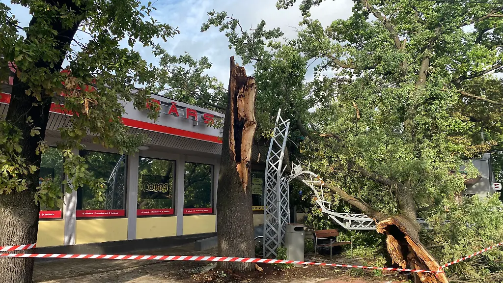 Unwetter im Baltikum verursacht massive Schäden