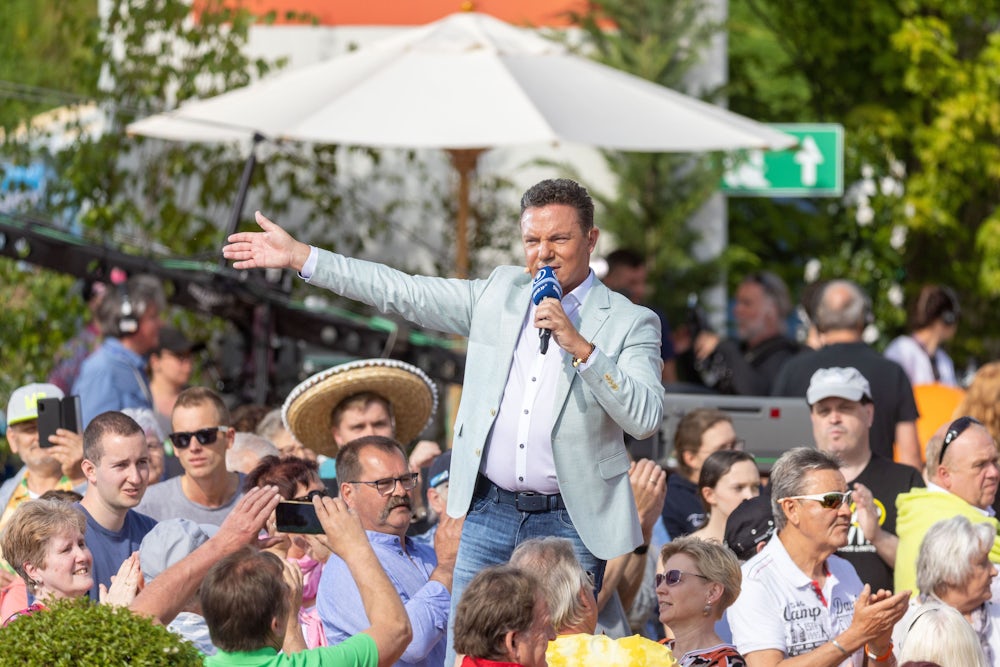 Stefan Mross erhält Walk-of-Fame-Stern im Europa-Park Rust