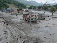 Rettungsarbeiten in Nepal nach verheerender Flut