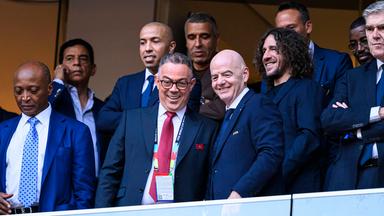 Afrikanische Unterstützung für Infantino während wachsendem Gegenwind