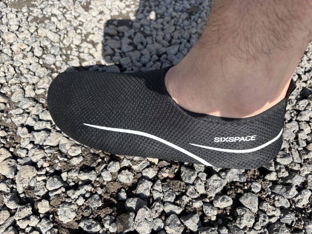 Badeschuhe im Test: Schutz und Komfort für unbeschwerte Urlaubstage
