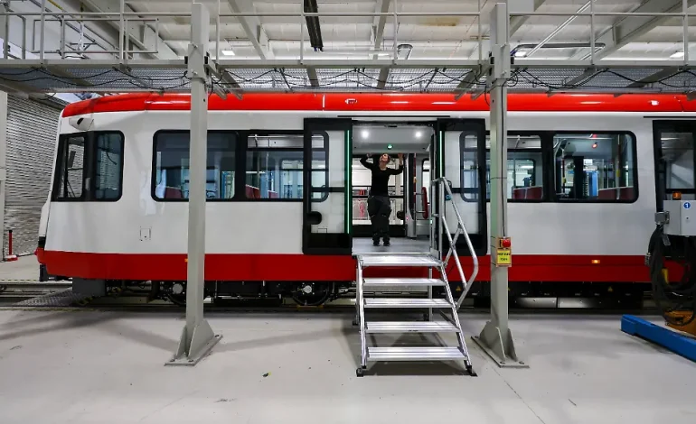 Dortmunds Stadtbahnen ohne Klimaanlagen: Ein heißes Thema