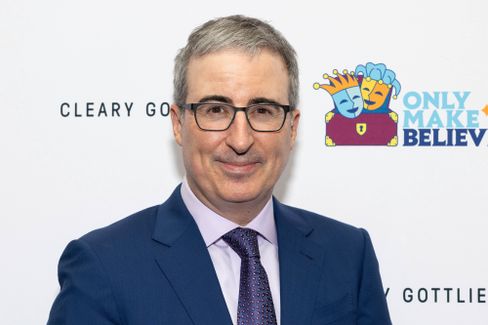 John Oliver in neuen Soap-Rollen