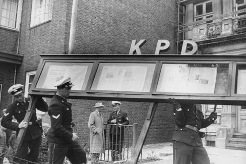 Der Einschnitt des KPD-Verbots und die SPD im Wandel