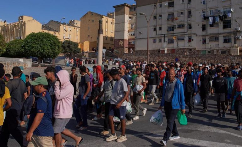 Unterkünfte für Migranten in Ceuta: Spaniens Regierung handelt