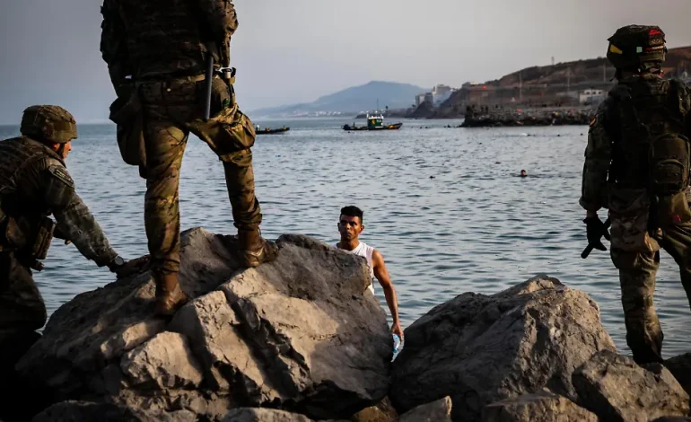 Waldbrände lenken spanische Regierung von Krise in Ceuta ab