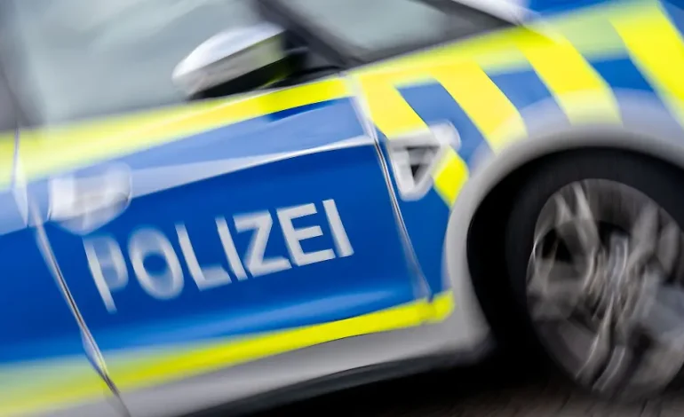 Radfahrerin stirbt bei Unfall mit Traktoranhänger