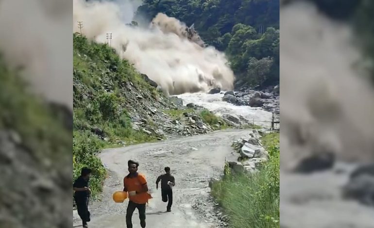 Augenzeugenvideos dokumentieren Katastrophe in Nepal