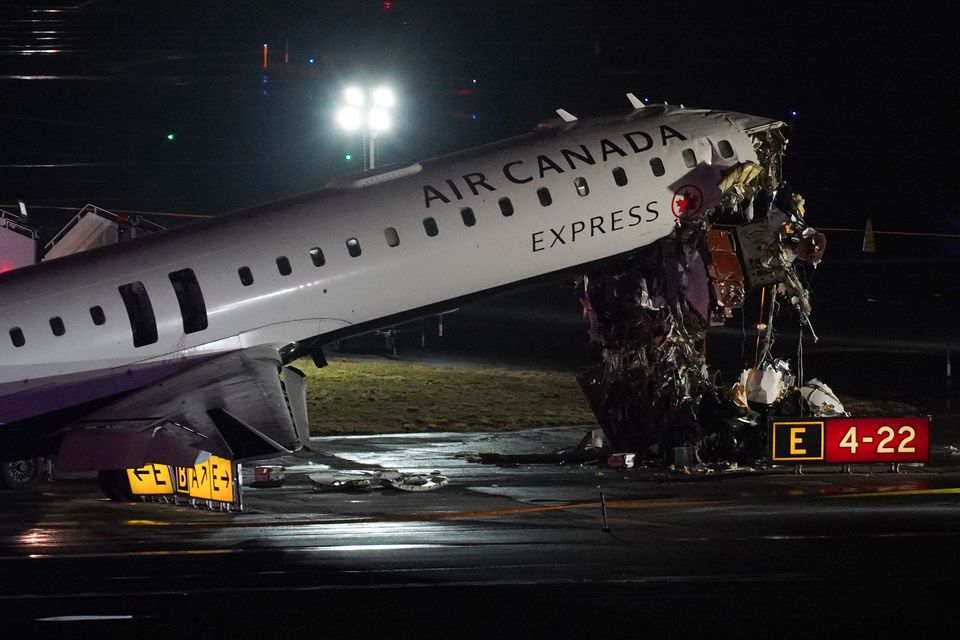 Flugzeugkollision bei schlechten Wetterbedingungen in New York