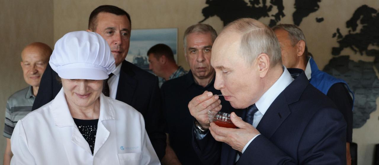 Putins umstrittener Besuch auf den Kurilen-Inseln